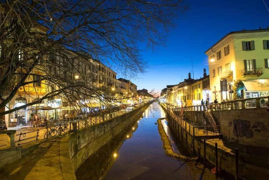 Daniela'S Spazioso Appartamento Ai Navigli ミラノ エクステリア 写真
