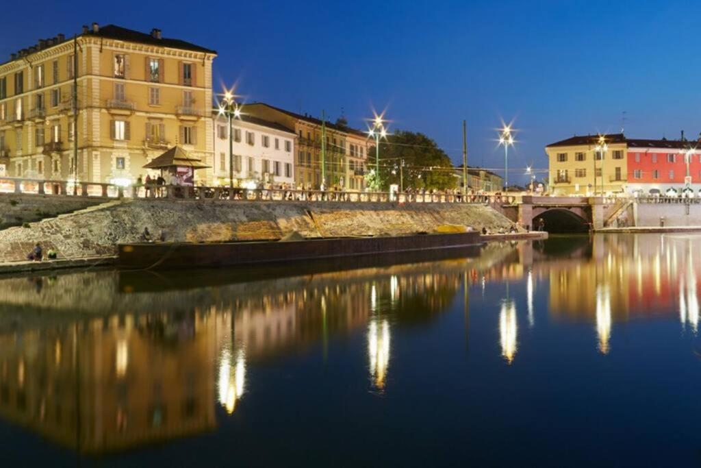 Daniela'S Spazioso Appartamento Ai Navigli ミラノ エクステリア 写真