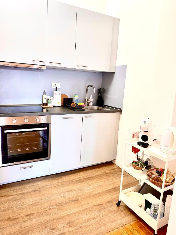 Daniela'S Spazioso Appartamento Ai Navigli ミラノ エクステリア 写真
