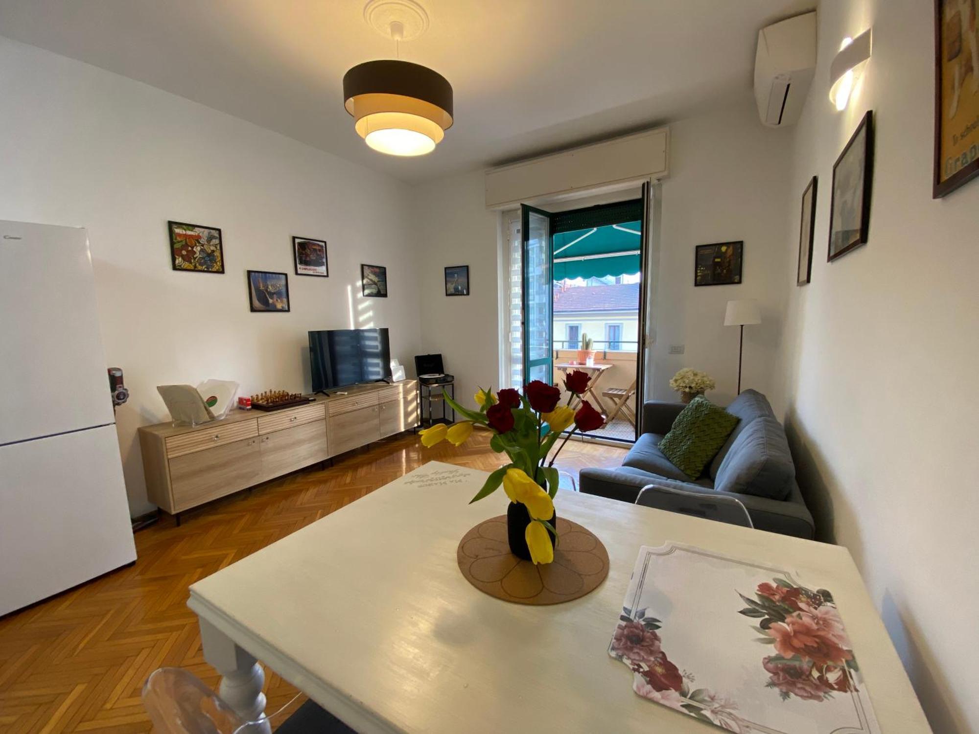 Daniela'S Spazioso Appartamento Ai Navigli ミラノ エクステリア 写真